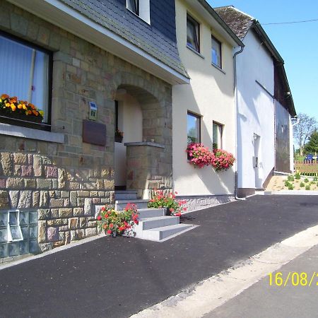 Ferienhaus Neuville In Ruhiger Lage Bullange/Büllingen Esterno foto